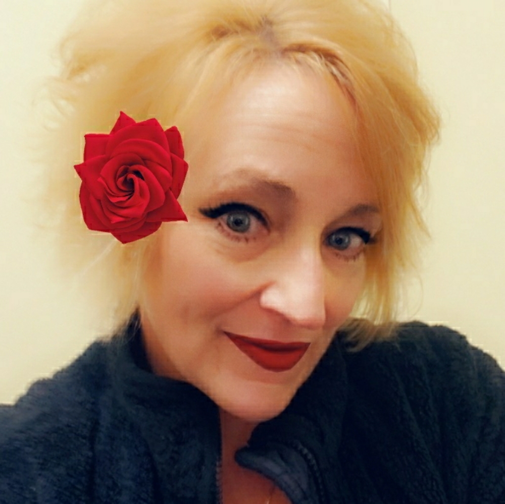 Meet your Posher, Kelly